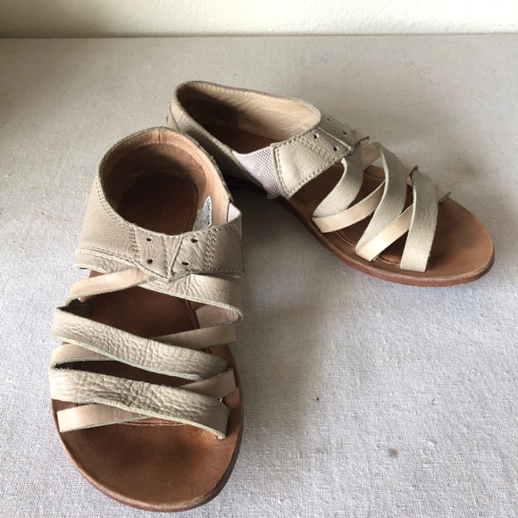 Light grey strappy leather Sorel Lake shoes 6.5 - Picture 2 of 8